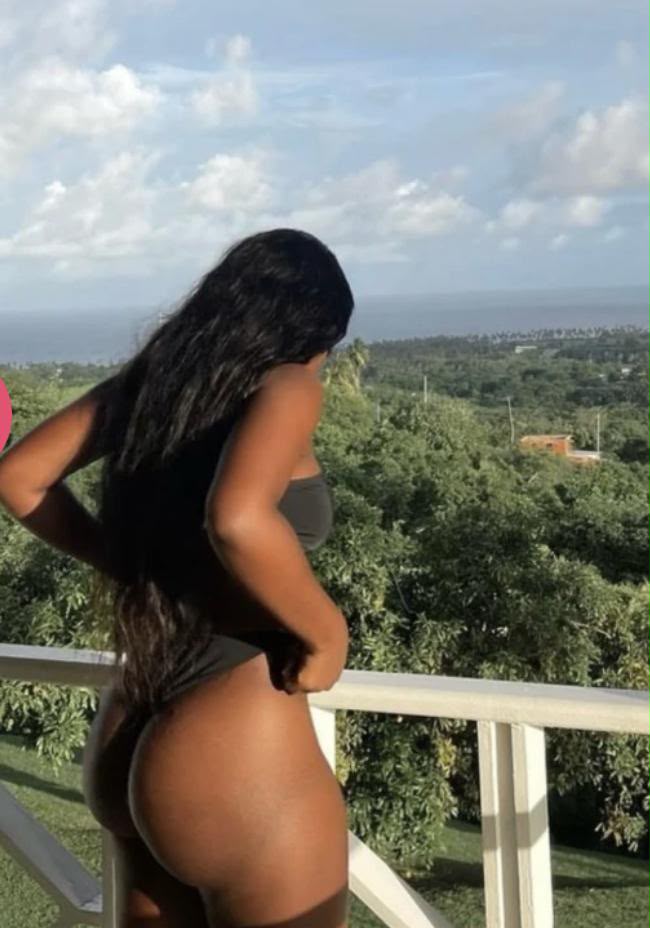 SENSUAL JOVENCITA APASIONADA Y COMPLACIENTE