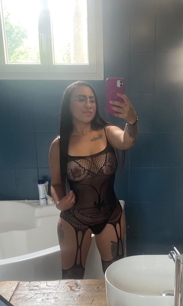 NOVEDAD AMIGAS TENEMOS LAS POSTURAS MÁS ATREVIDAS, SEXO A FULL, GARRUCHA