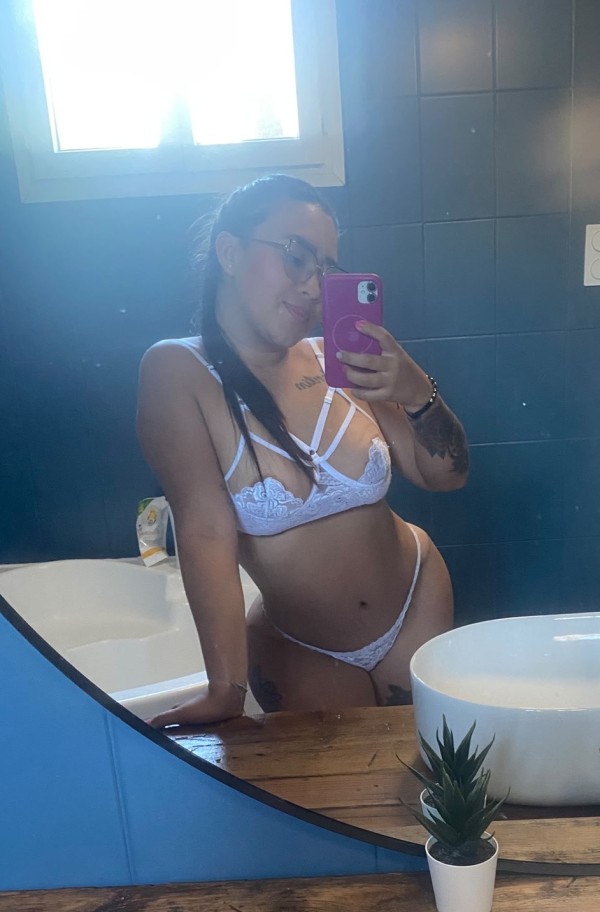 NUEVA TENTACIÓN COLOMBIANA PRUEBA MI MAMADA XXX EN GARRUCHA