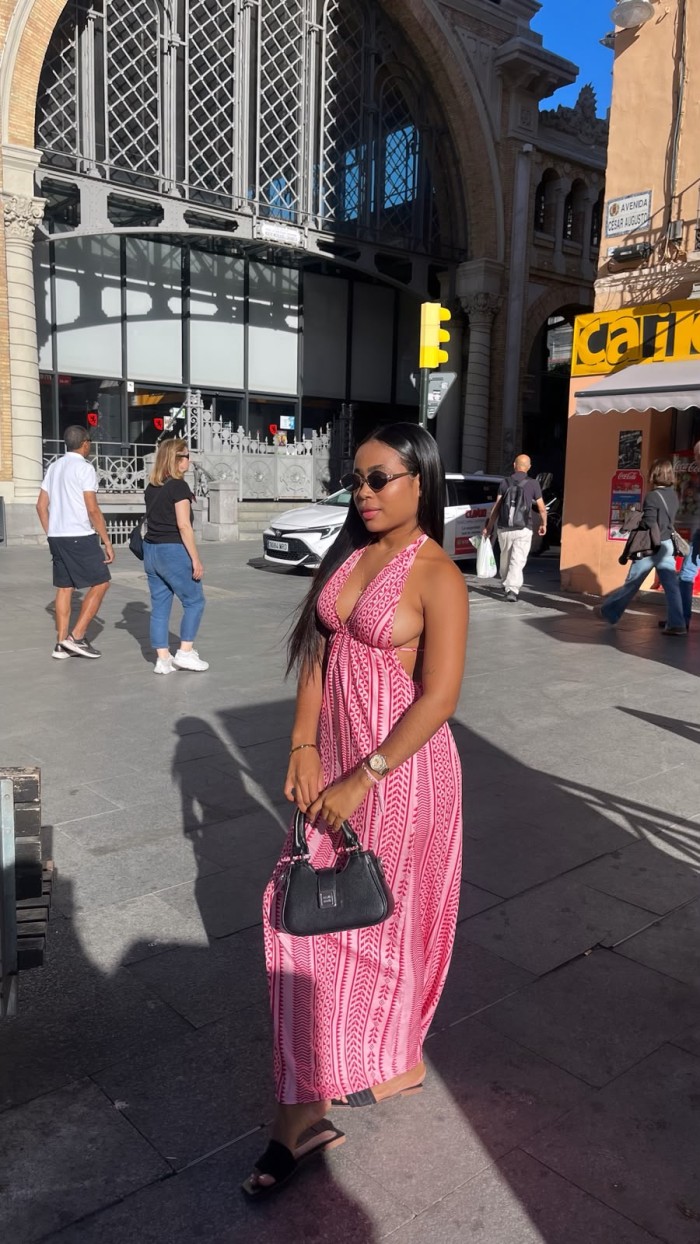 EN MALAGA APRETADITA Y CALIENTICA VEN RICO SEXO