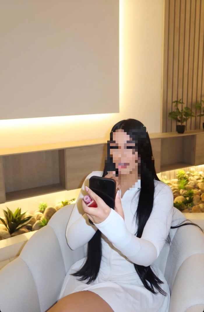 SOFIA SERE TU ADICCION ENCANTADORA EXÓTICA