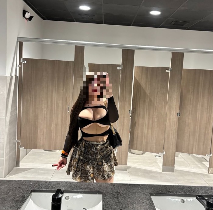 SOFIA SERE TU ADICCION ENCANTADORA EXÓTICA