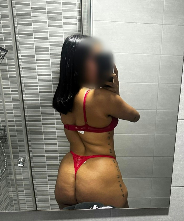 DIOSA DEL SEXO MUY COMPLACIENTE VEN Y ATREVETE