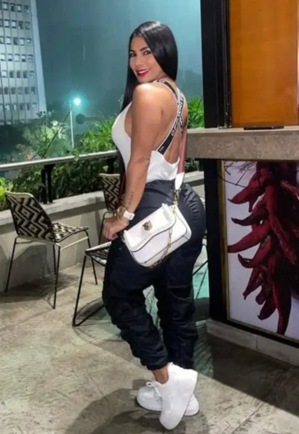 GABY CHICA LATINA GUAPA EXOTICA Y MUY ARDIENTE FRANCES NTRAL 24/7