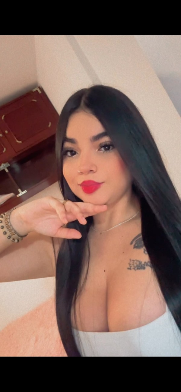 PUTA FIESTERA CULONA FOLLADORA SACA LECHES TRATO D