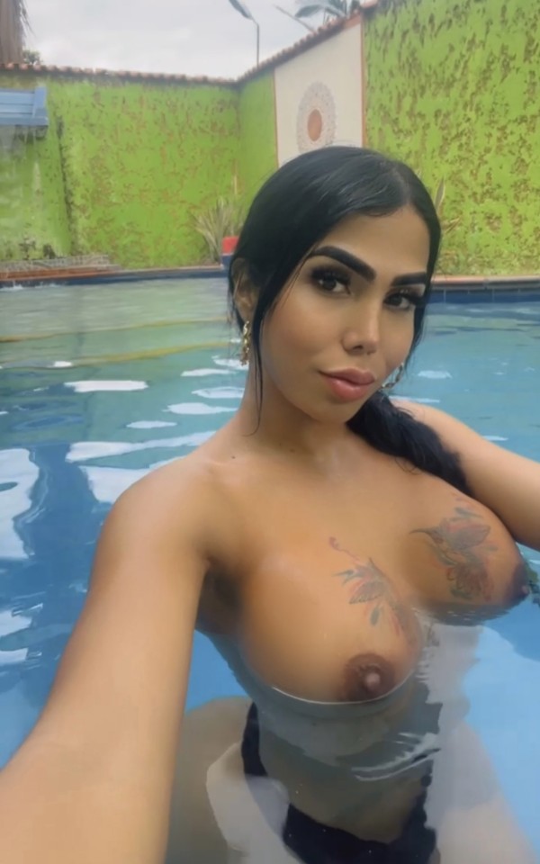 MUÑECA REAL FIESTERA A TOPE CAÑERA CALIENTE