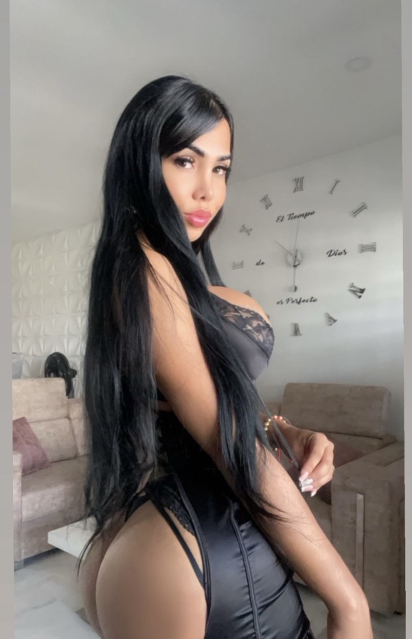 MUÑECA REAL FIESTERA A TOPE CAÑERA CALIENTE
