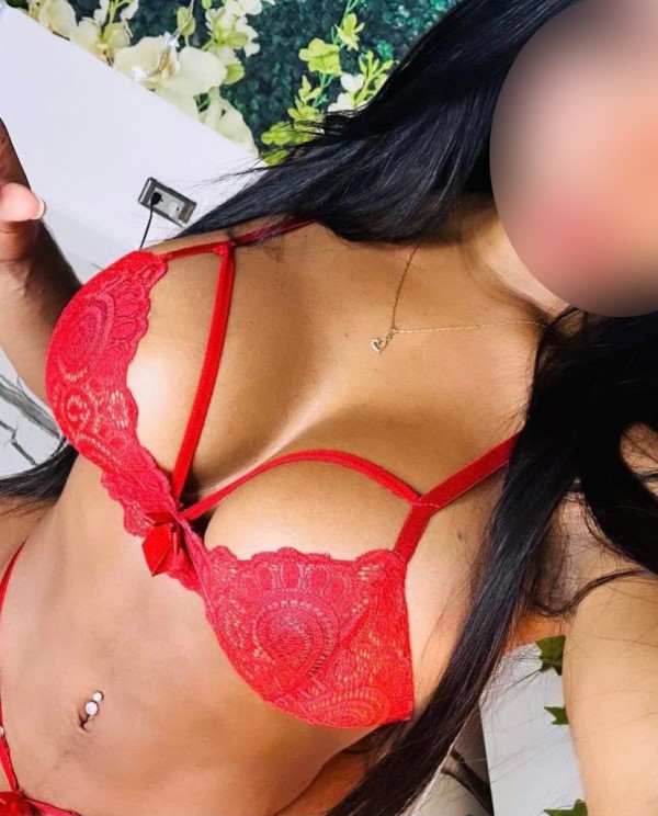 NOVEDAD SARAH FIESTERA JOVENCITA CACHONDA COMPLETA segur de callafell