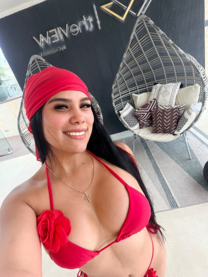 CLOET NOVEDAD VENEZOLANA FIESTERA CACHONDA SEXY EN TORREMOLINOS