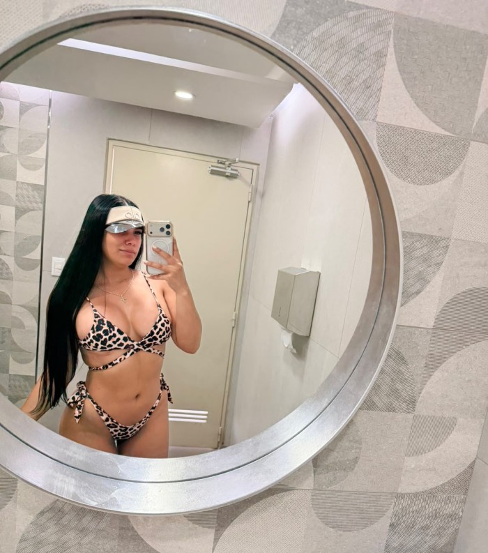 CLOET NOVEDAD VENEZOLANA FIESTERA CACHONDA SEXY EN TORREMOLINOS