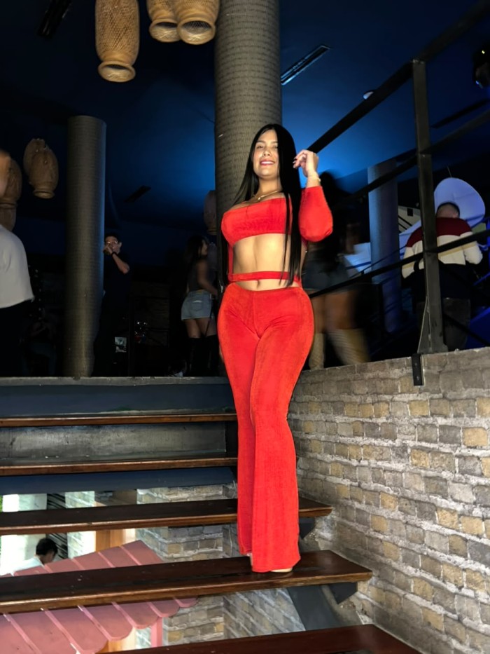 CLOET NOVEDAD VENEZOLANA FIESTERA CACHONDA SEXY EN TORREMOLINOS