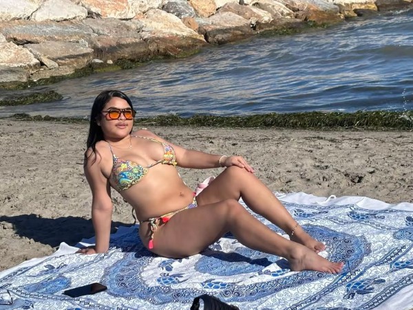 VALENTINA MORBOSA , CACHONDA 24/7