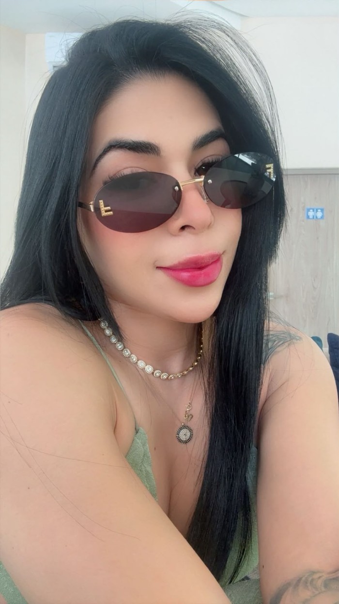 ¿TE ATREVES A CONOCER UNA MUJER IRRESISTIBLE?