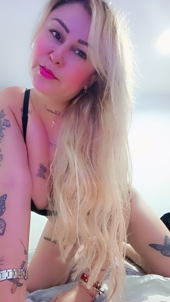 Sexy ardiente colombiana