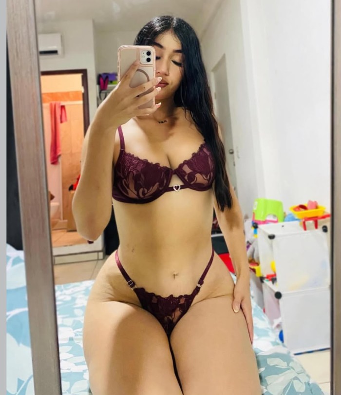 EN AV MARITIMA  SENSUAL COMPLACIENTE