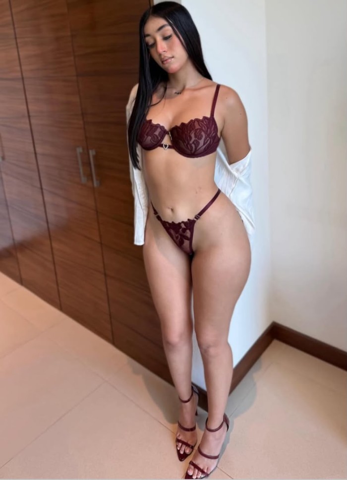 EN AV MARITIMA  SENSUAL COMPLACIENTE