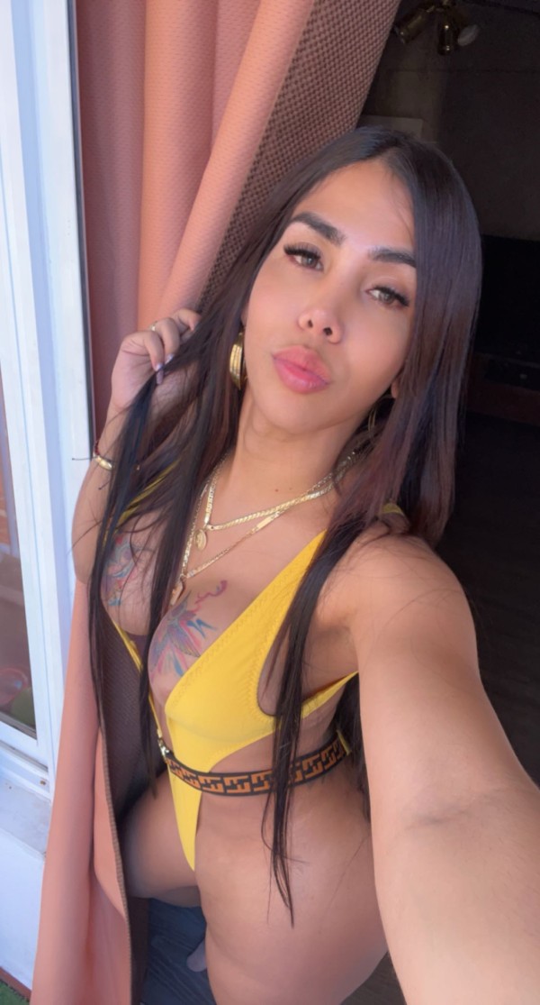 MULATA TRANS TU BOMBOM DE CHOCOLATE A TOPE