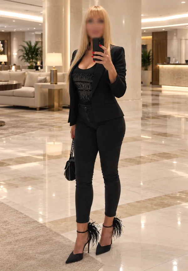 FANCY SEXY RUSSIAN GIRL LETS HAVE A FUN
