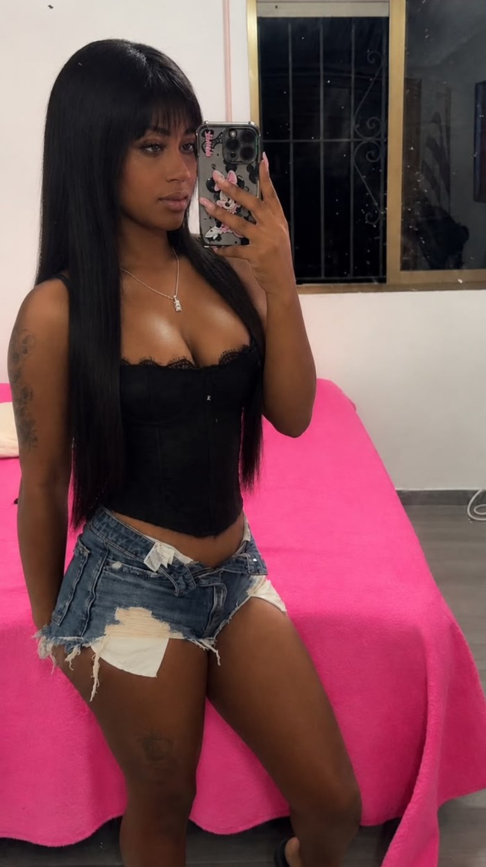 COLOMBIANA DE LUJO MORBOSA Y JUGUETONA