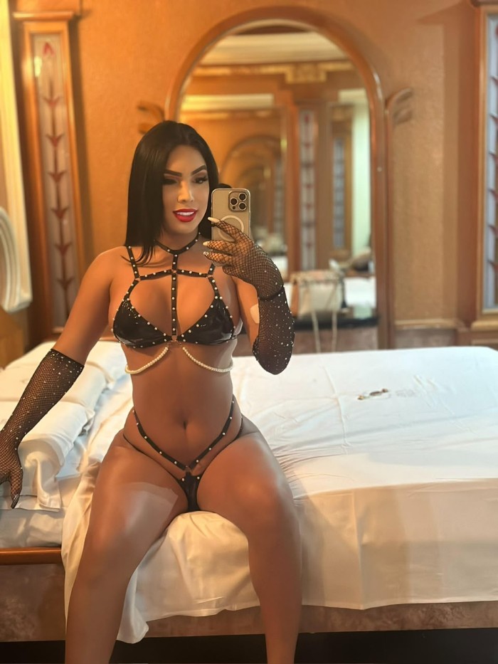 TRANS VENEZOLANA DE LUJO MORBOSA Y EXPLOSIVA