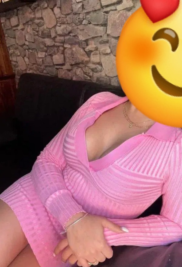 RUBIA CACHONDA ,PRIMERA VEZ EN UBEDA ,FIESTERA ,POCOS DIAS