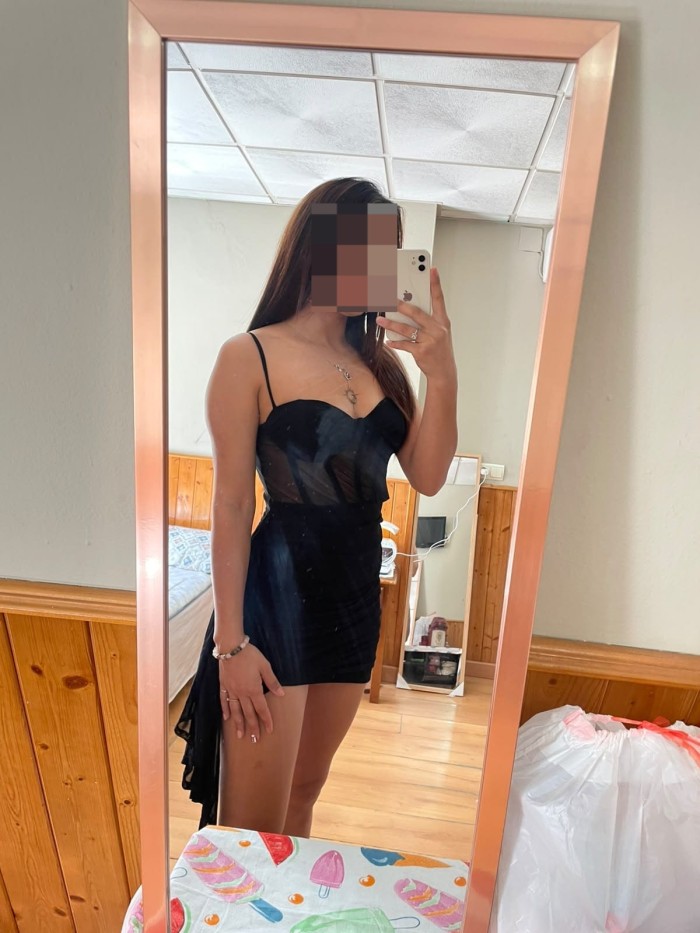 VANESA  JOVENCITA DISPUESTA AL SEXO RICO ARDIENTE