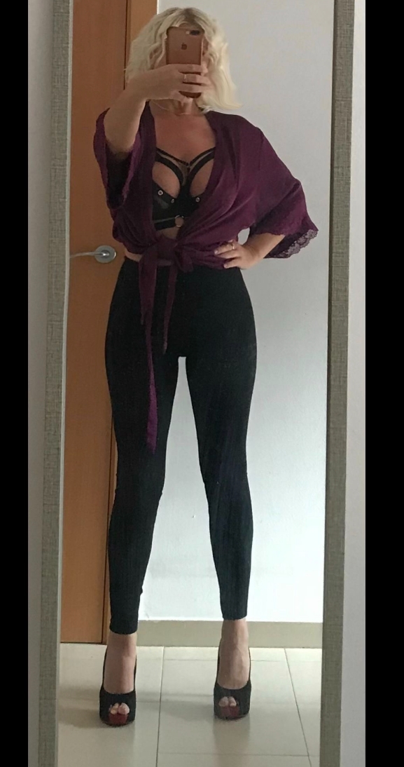 Rubia de ESTE!!! Másage end RELAX