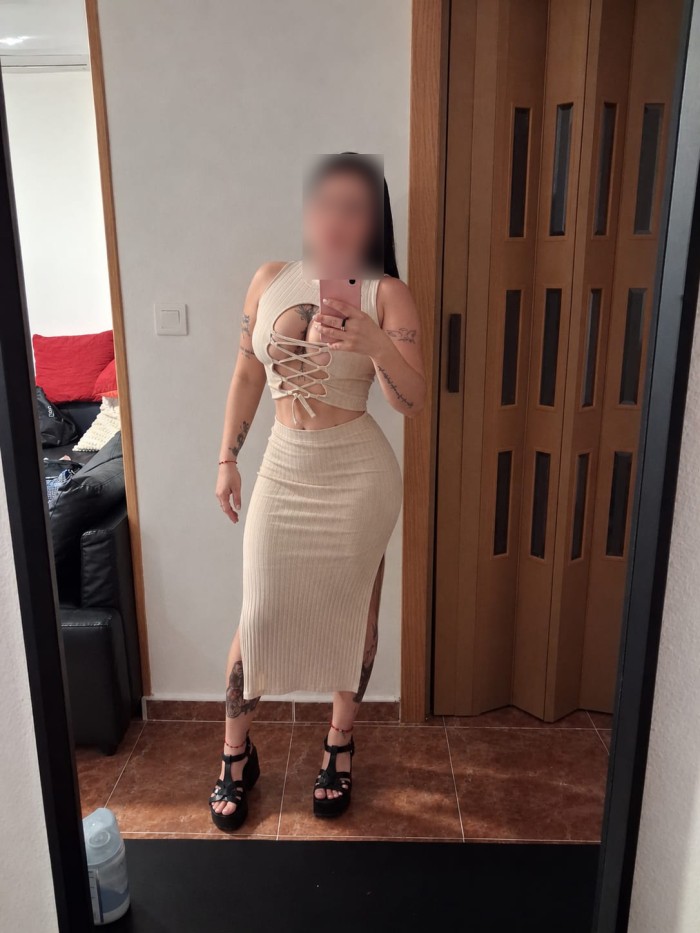 ESPECTACULO DE CHICA LATINA RECIEN EN TORREMOLINOS