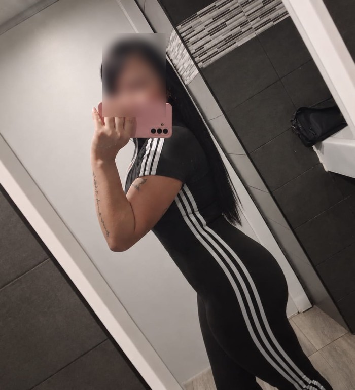 ESPECTACULO DE CHICA LATINA RECIEN EN TORREMOLINOS