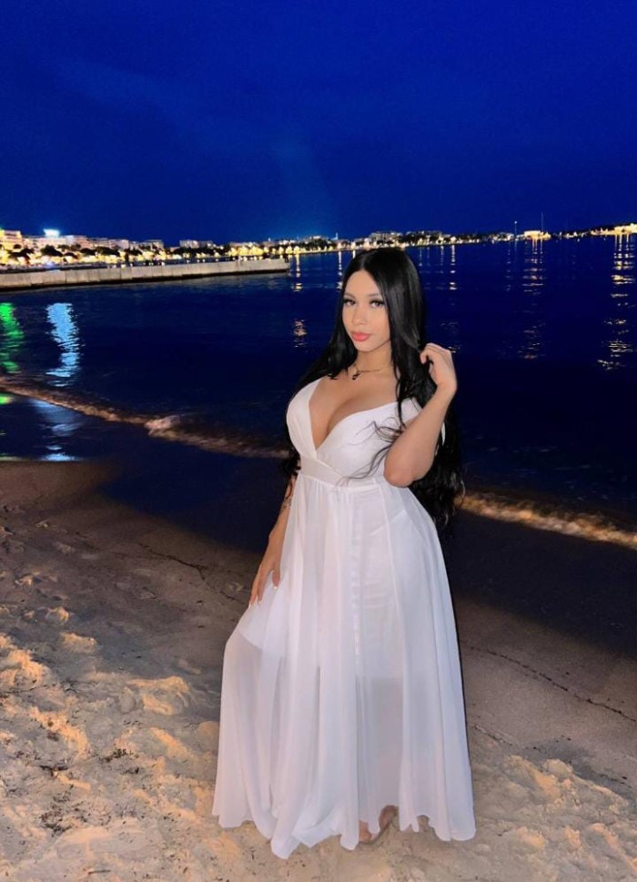 LAURA UNICA BOMBA DE SEXO LUJURIA EN ALCALA DE HEN