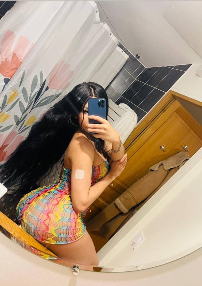 LAURA UNICA BOMBA DE SEXO LUJURIA EN ALCALA DE HEN