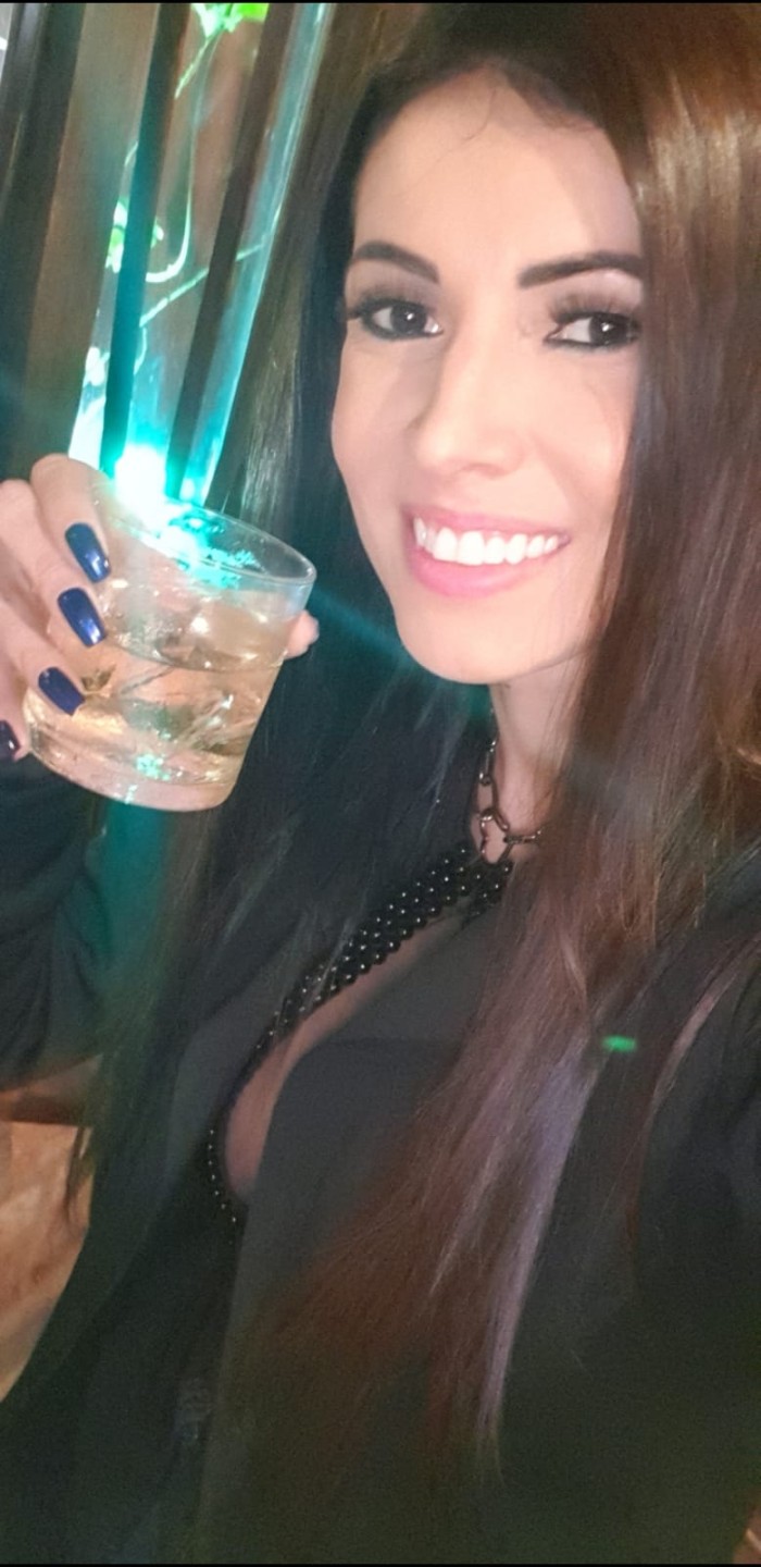 LUNA FOGOSA SEDUCTORA VEN A CUMPLIR TUS DESEOS