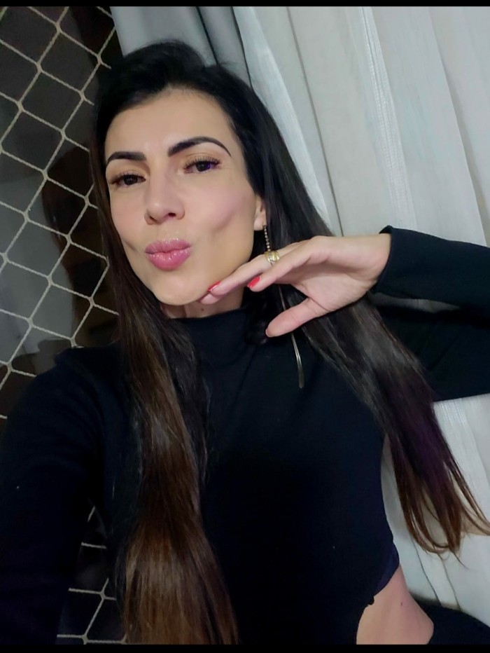 LUNA FOGOSA SEDUCTORA VEN A CUMPLIR TUS DESEOS