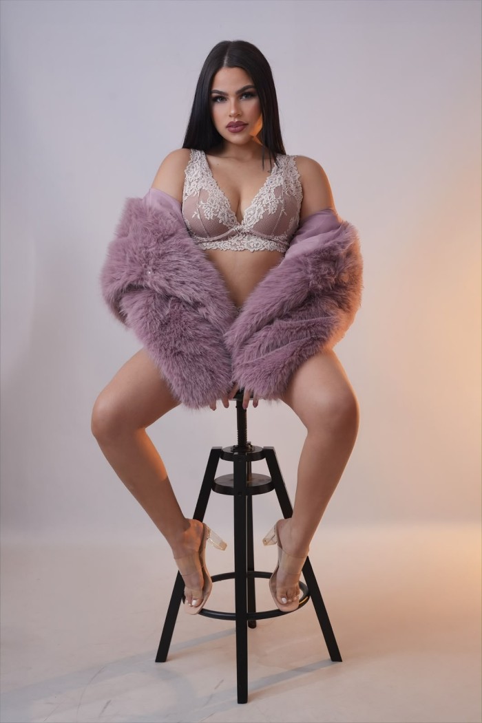 DANIELA SOLO QUIERO QUE ME FOLLES DURO AV MARITIMA