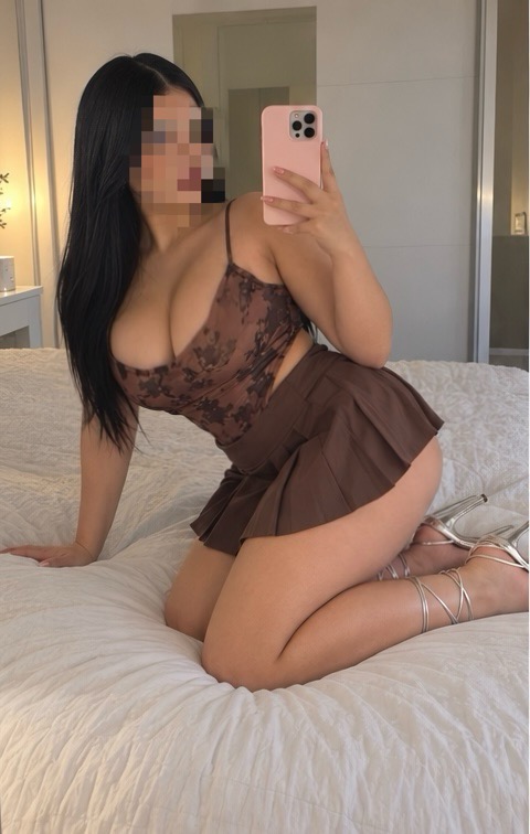 VALENTINA PECHOS GRANDES Y NATURALES SEXY GUAPA RECIÉN LLEGADA