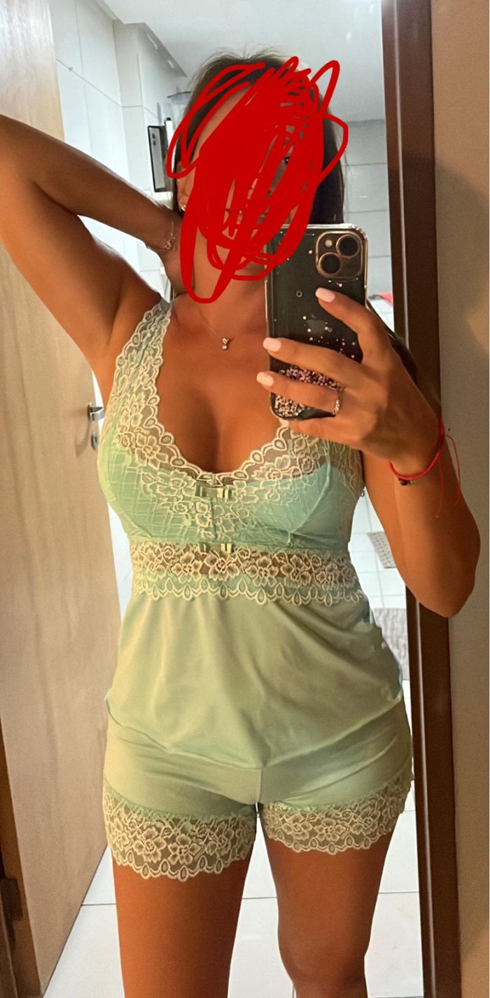 ISABELA EN BOTAFOGO ARDIENTE DESEOSA DE SEXO DURO