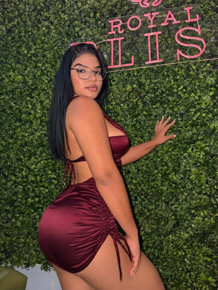 IMPLICADA DELICIOSA EXQUISITA AMANTE DEL PLACER