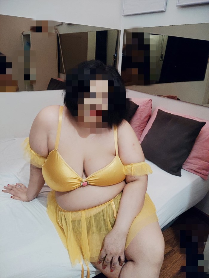 Madurita curvy pechugona estoy en Tordera