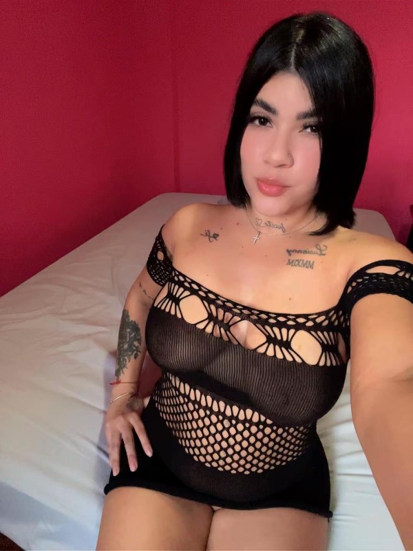 Latina novedad muy bella