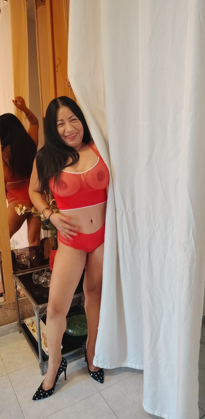 DOS AMIGUITAS LINDAS,  TIERNAS Y CACHONDAS MUY DIVERTIDAS