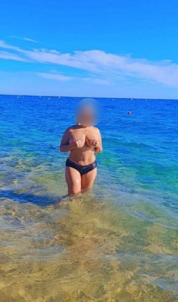 YOLI RUBIA DULCE TRAVIESA Y JUGUETONA MADURITA 24H
