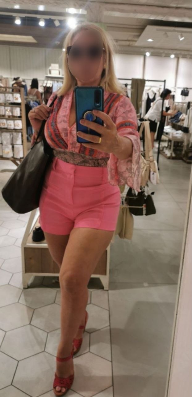 YOLI RUBIA DULCE TRAVIESA Y JUGUETONA MADURITA 24H