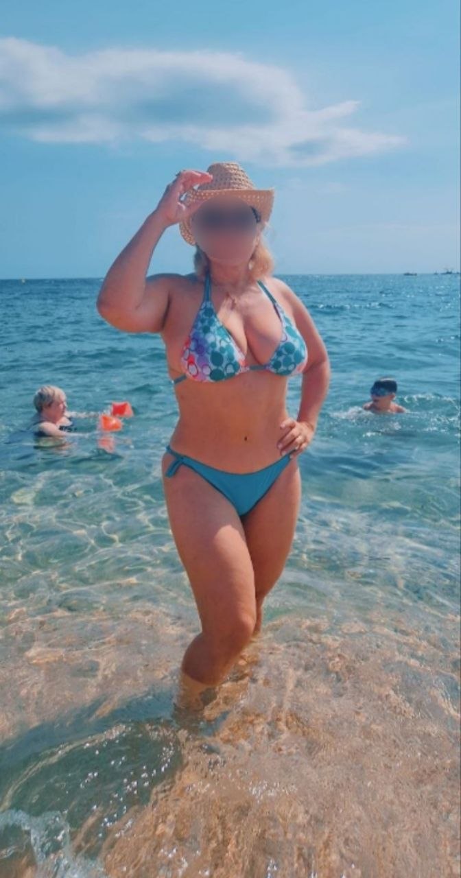 YOLI RUBIA DULCE TRAVIESA Y JUGUETONA MADURITA 24H