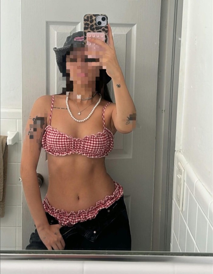 FIESTERA AMOROSA CARIÑOSA CON GANAS DE MUCHA FIEST