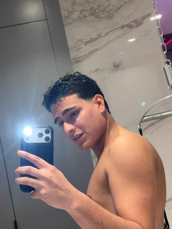 NOVEDAD MATEO! JOVENCITO POLLON LECHERO Y FIESTERO SOLO SALIDAS ALICANTE