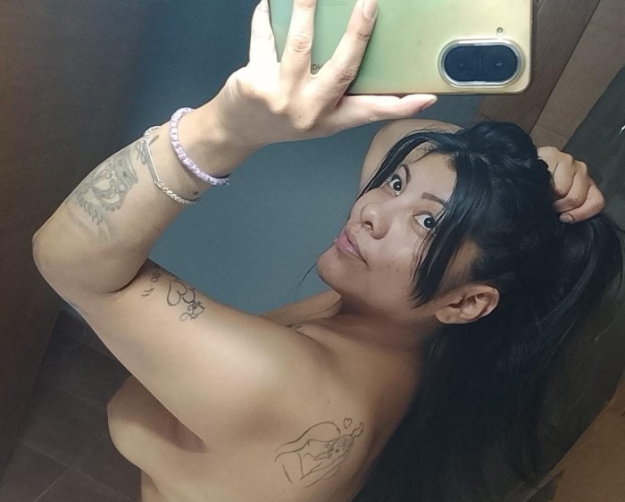 NOVEDAD VALERIA JOVEN MORBOSA FIESTERA DISCRETA EN VIC