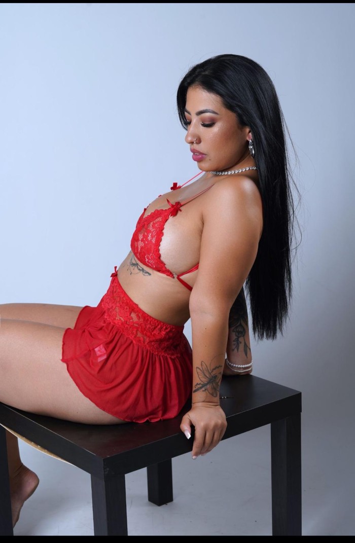 ESTEFANIA EN EIXAMPLE SEXO A TOPE DESEOSA ARDIENTE