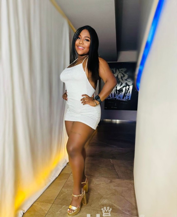 VICTORIA EROTICA ARDIENTE DE SEXO RICO FIESTA LUJU