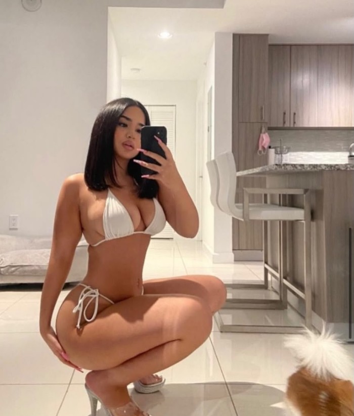 DENIZ NOVEDAD CALIENTE DIOSA DE SEXO A TOPE