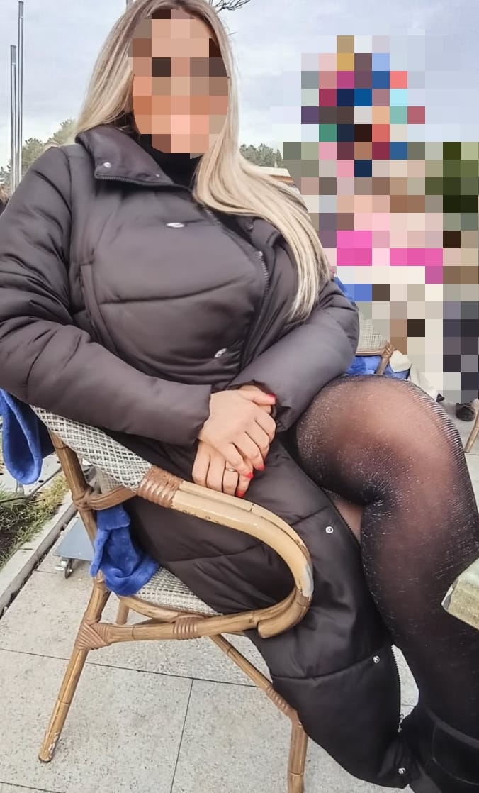 AMA DE CASA DISCRETA